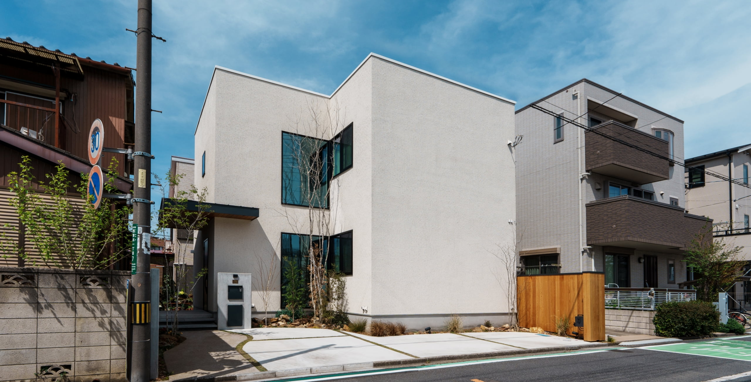 自社設計 & 協業設計