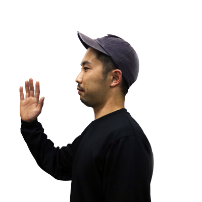 前のスタッフを見る