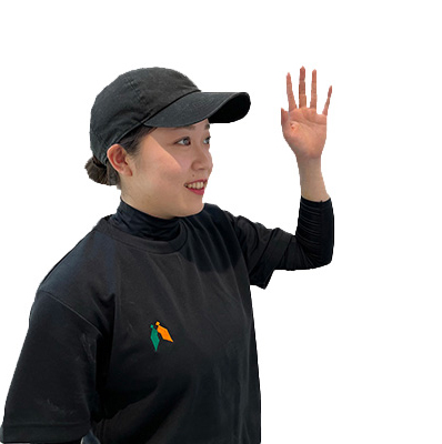 次のスタッフを見る
