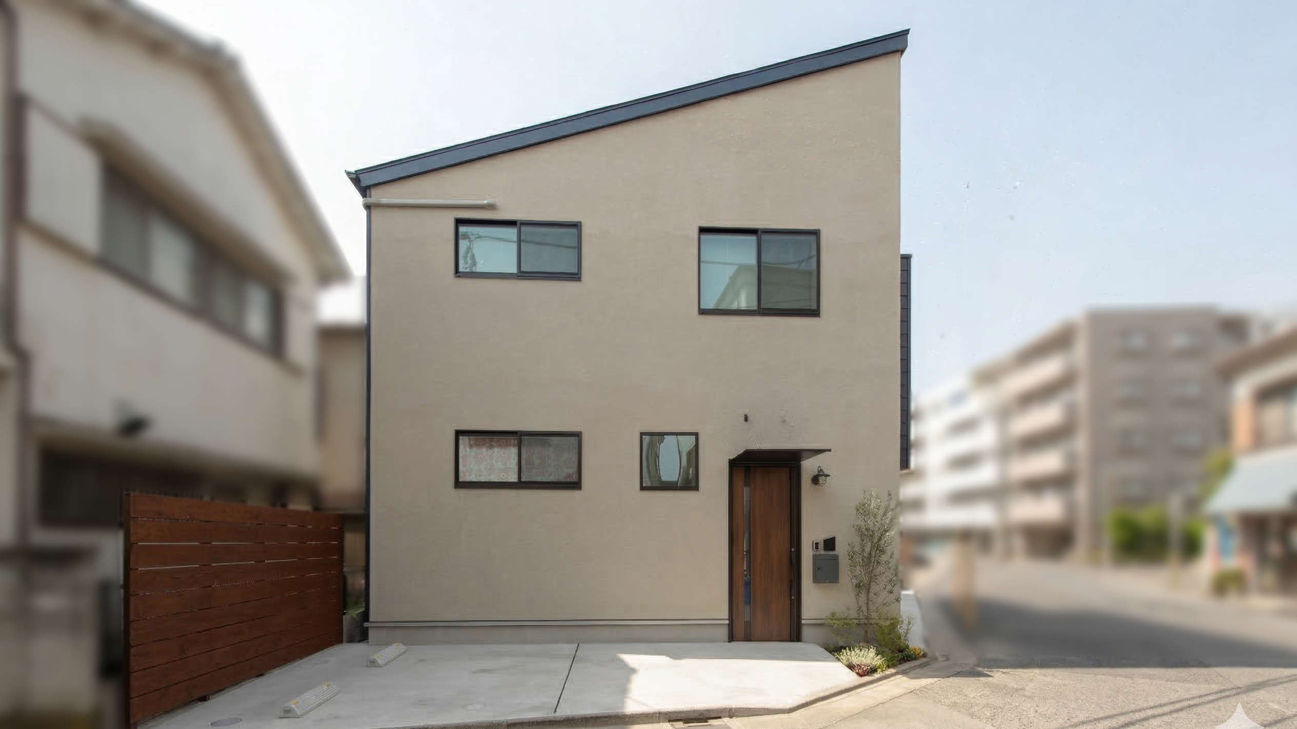 家族の笑顔が中心にある家