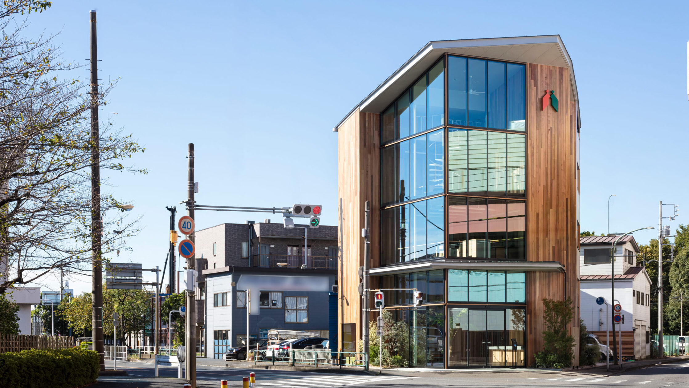 重量鉄骨造3階建て　株式会社 武井工務店 本社