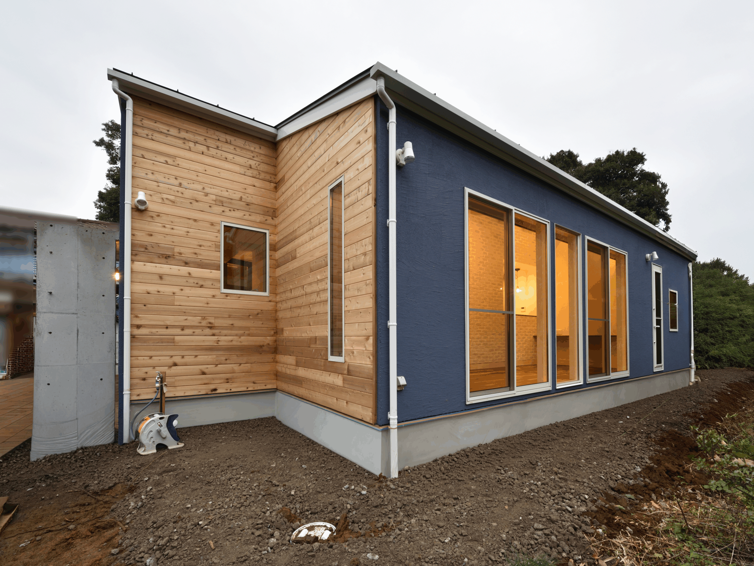 自然に包まれた平屋建住宅